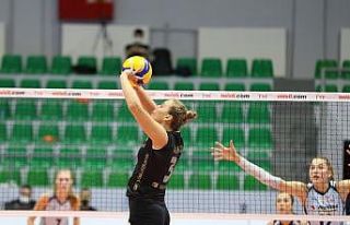 VakıfBank ligdeki liderliğini sürdürüyor