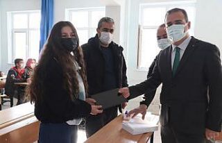Vali Akbıyık: “Hakkari terörle değil, eğitimiyle...