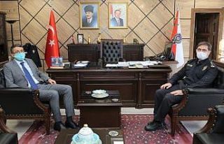 Vali Çelik, Müdür Necmettin Koç’tan yılbaşı...