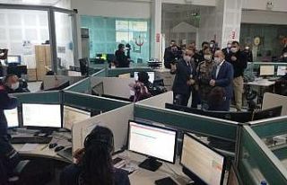 Vali Karadeniz’den 112 Acil Çağrı Merkezine ziyaret