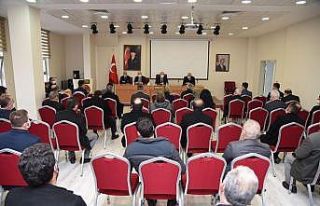 Vali Tutulmaz muhtarlarla buluştu