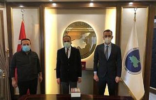Van basınından Rektör Şevli’ye ziyaret