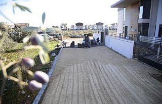 Yalınlı Mahallesine parke yol