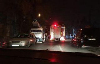 Yangın ihbarı itfaiye ve polis ekiplerini harekete...