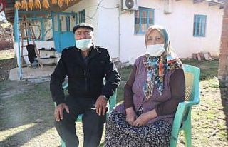 Yaşlı çiftin kefen parasını bıçak zoruyla gasp...