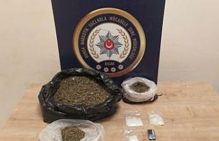 Yatağın yorganın içine uyuşturucu gizlemişler