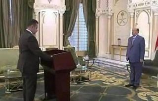 Yemen’in yeni hükümeti Suudi Arabistan’da yemin...