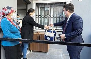Yeni yılda Bucalı bebeklere yeni doğan seti