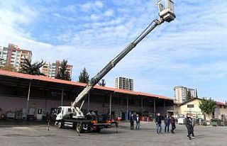 Yenişehir Belediyesi atıl durumdaki araçları hizmete...