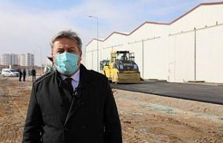 Yeşilyurt Mahallesi’nde yılın son büyük asfaltı...