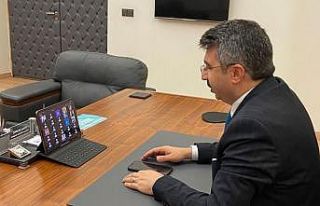 Yıldırımlı genç dimağlara entelektüel eğitim
