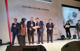 Yılın hekimi korona virüsten hayatını kaybetti