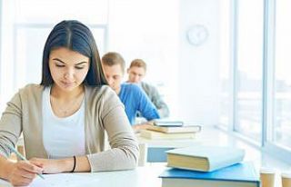 Yüksek öğretime kayıtlı öğrenci sayısı 8...