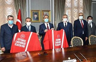 Zeynep Ana Eğitim ve Sağlık Vakfından malzeme...