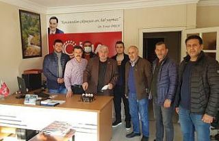 10 Ocak Gazeteciler Gününü pasta keserek kutladılar