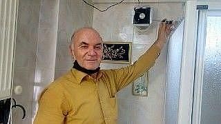 10 yıl üzerinde çalıştığı projeyle evini güneşle...