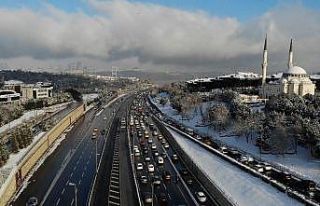 15 Temmuz Şehitler Köprüsü’nde trafik yoğunluğu...