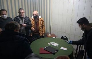 20 metrekarelik konteynerde korona virüsü ihlali...