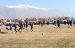 24Erzincanspor Sancaktepe hazırlıklarını sürdürdü