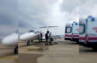 3 günlük bebek ambulans uçakla tedavi için Bursa’ya...