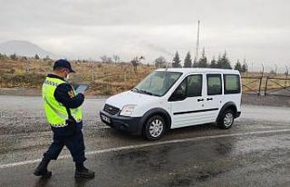 49 kişiye sokağa çıkma cezası