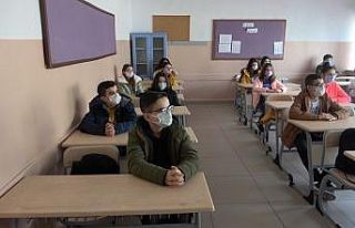 8. ve 12. sınıflar için isteğe bağlı yüz yüze...