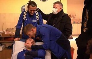 Abdülkadir Ömür tedavisi için İstanbul’a gitti