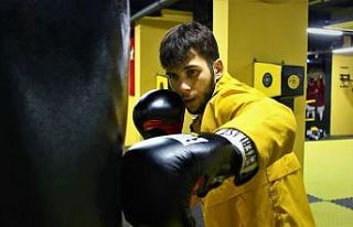 Abisini kıskandığı için başladığı sporda...