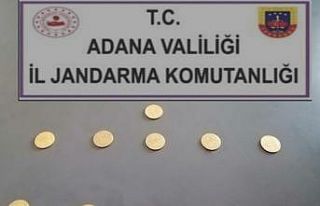 Adana’da 11 altın sikke ele geçirildi