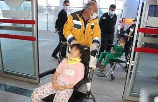 Adıyaman’da iki otomobil çapıştı: 9 yaralı