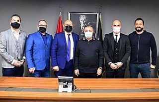 Ahmet Nur Çebi, Senica Kulübü yöneticilerini ağırladı
