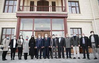 AK Parti Milletvekili Savaş’tan Menderes Müzesi’ndeki...