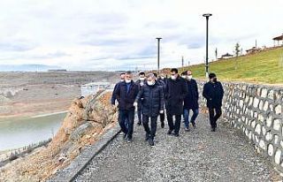 AK Partili heyet yatırımları inceledi
