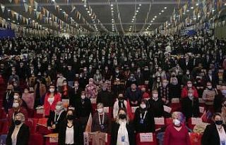 AK Partili Turan, Yunanistan’ın göçmenlere olan...