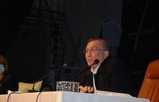Akay: "Siyaset yapmak için gelmedim"