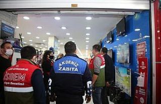 Akdeniz Belediyesi zabıta ekipleri yıl başında...