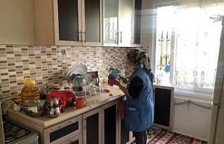 Akdeniz Belediyesinin evde bakım ve temizlik hizmeti...