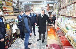 Akdeniz zabıtasından fahiş fiyat ve Covid-19 denetimi