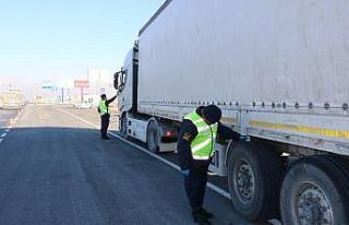 Aksaray’da kış lastiği denetimi