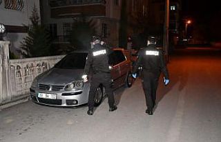 Aksaray’da mahalle ve sokaklar bekçilerin denetiminde