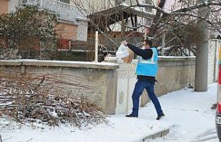 Akşehir Belediyesi’nden sıcak yemek desteği