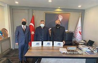 Aliağa’daki öğrencilere tablet desteği