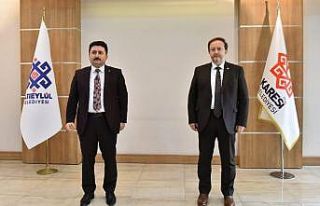 Altıeylül ve Karesi Belediyeleri’nden esnafa 1000...