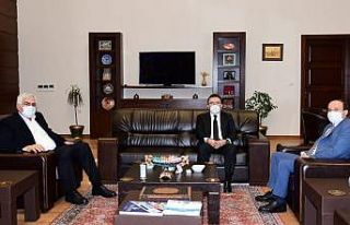 Altınok ve Öz’den Rektör Çakmak’a ziyaret