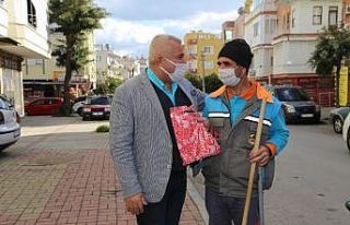 ALTSO maske ve kolonya dağıtarak hijyenin önemine...