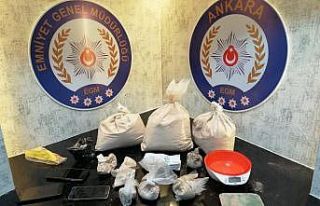 Ankara’da 2 ayrı operasyonda 20 kg eroin ele geçirildi