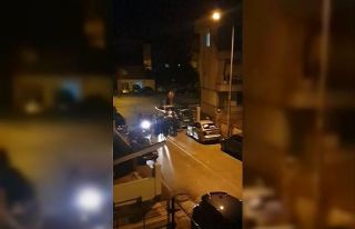 Antalya’da asker uğurlamada koronayı unutup birbirlerine...