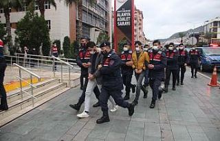 Antalya’da eş zamanlı ’Dalgakıran’ operasyonunda...