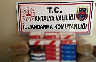 Antalya’da jandarmadan açıkta tütün satanlara...
