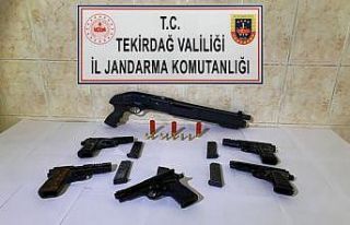 Araçtan cephane çıktı